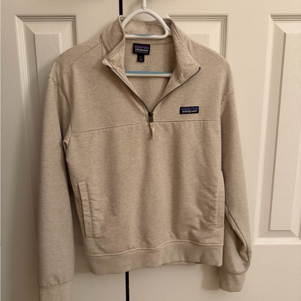 Patagonia Women's Beige Quarter-Zip Sweater